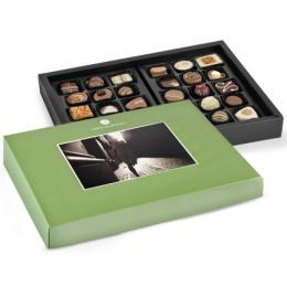 ChocoPostcard Maxi - Grün - Pralinen - 30 Pralinen in einer Foto-Schachtel