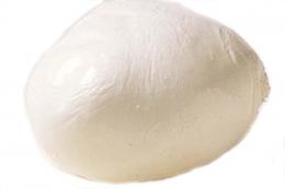 Mozzarella di Bufala Campana DOP 1  ( Kühlartikel) Beutel a 250 g Beutel Di Gennaro handfertigung  ( Kühlartikel)
