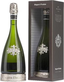 Segura Viudas. Brut Reserva Heredad Jg. Cuvee aus 67 Proz. Macabeo, 33 Proz. Parellada